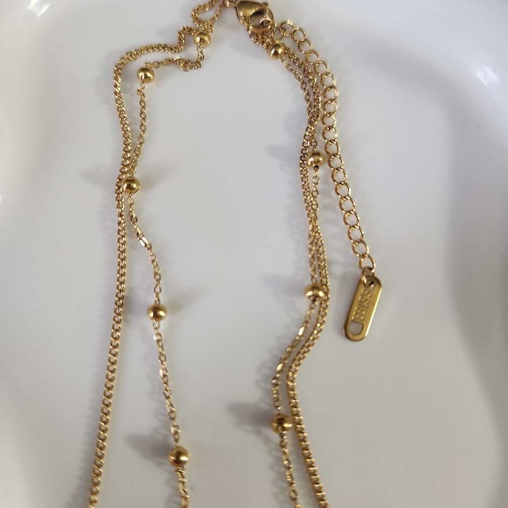 Stainless steel layered crystal  clover  necklace - Picture 2 of 5